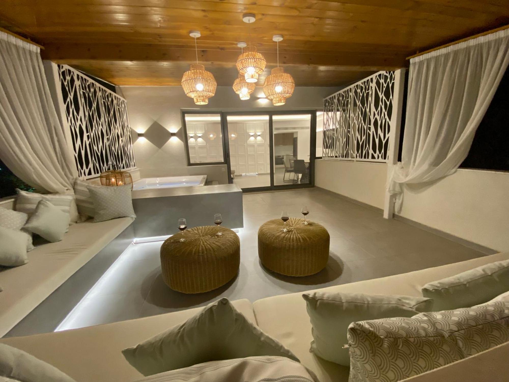Alexandrina Apartment Mola Kalyva Bilik gambar